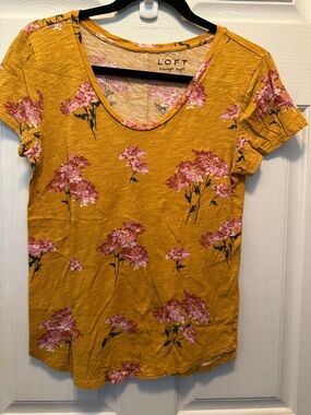 LOFT 100% Cotton Vintage Soft Floral Scoop Neck Short Sleeve Tee Size XS